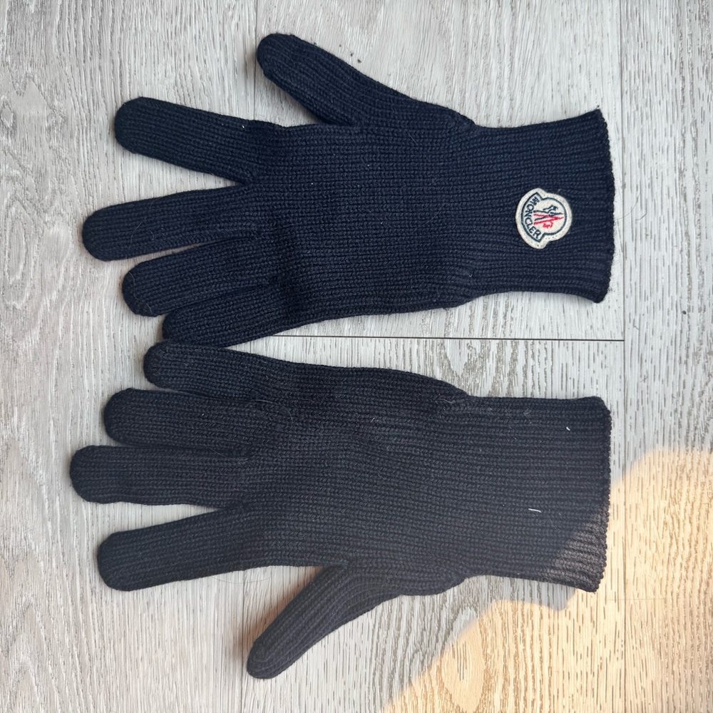 Moncler Blue Knit Gloves with Ribbed Cuff
